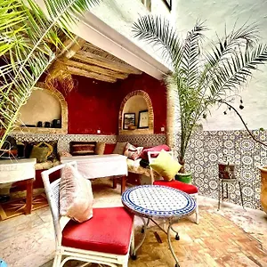  Hostal Youth & Social Travel